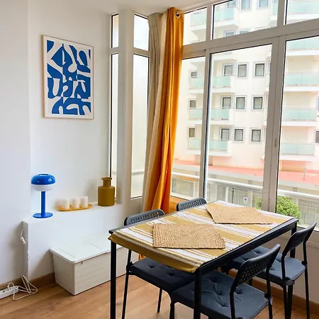 Apartment Renovado En By Bebalmy